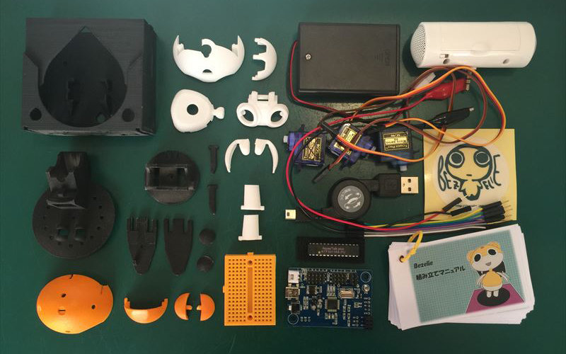 BezelieTalkingKitContents